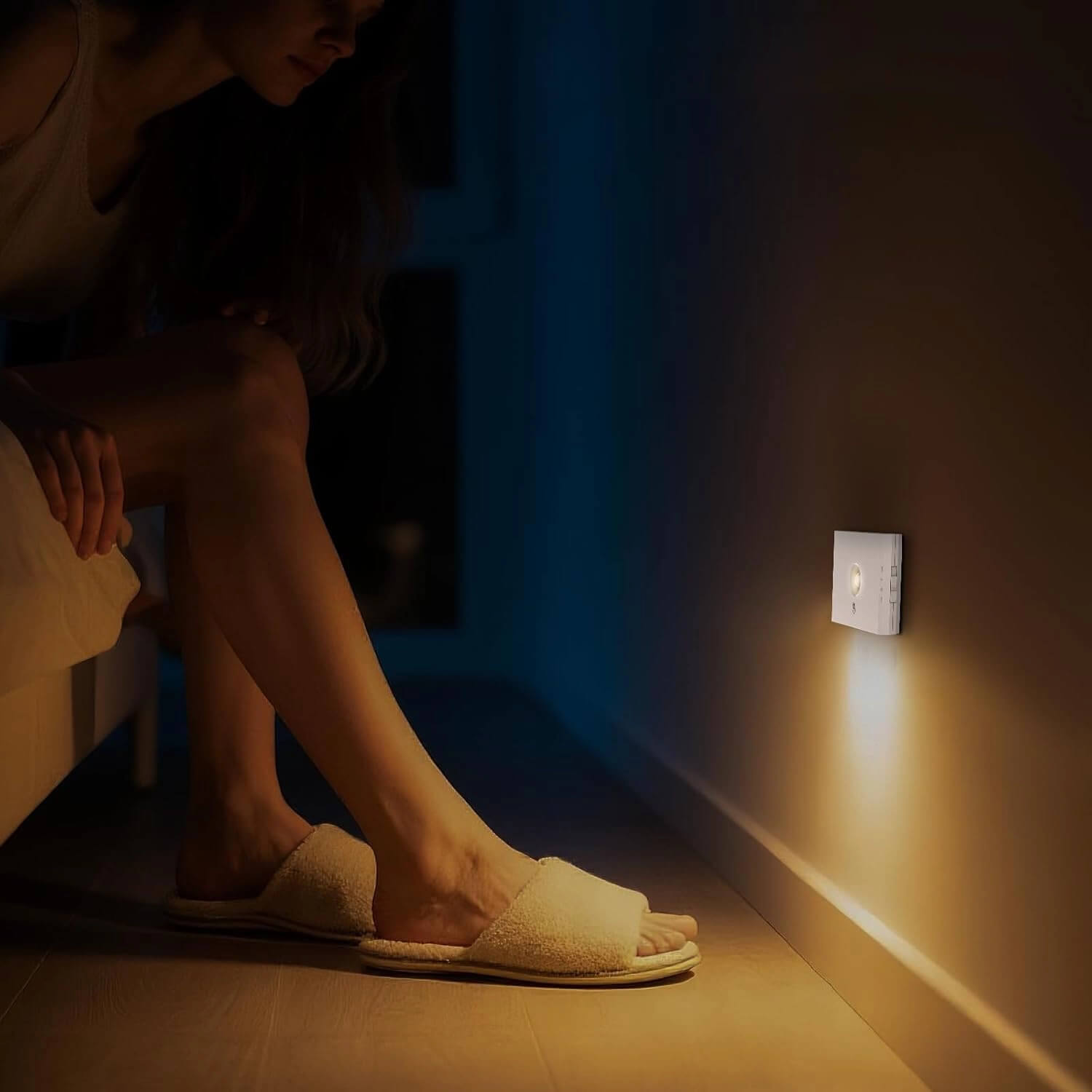 Bedroom Motion Sensor Night Light: Warm 15% Low Brightness, Auto On/Off – Wireless Stick-on for Nighttime Wake-Ups (Gentle on Eyes, No Disturbance)